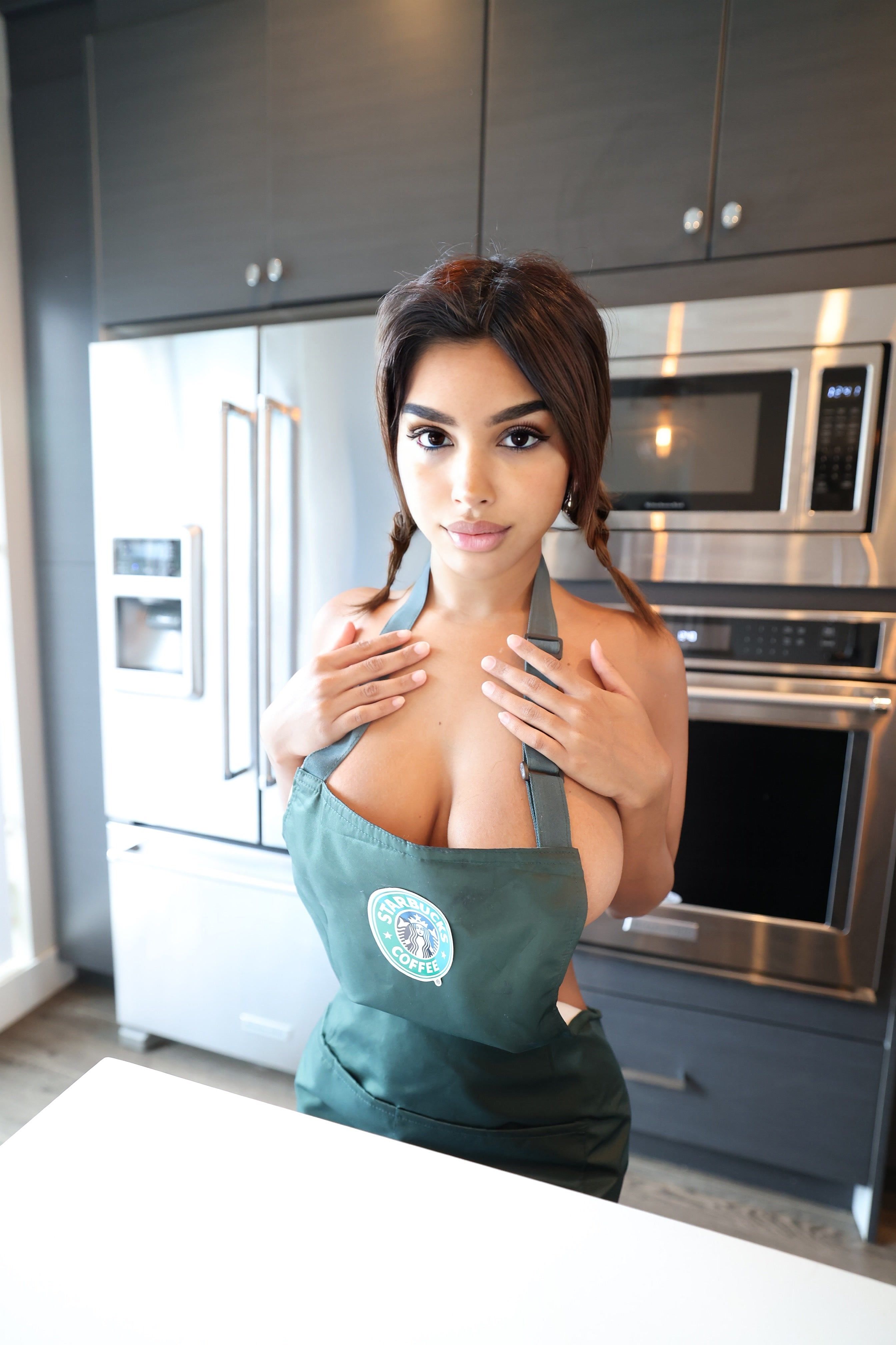How Zara Dar Built An Onlyfans Empire After Quitting Her Phd - yh8zj81