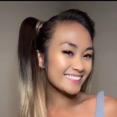 Sunshine Sina (@sunshinesinaxo) • Threads, Say more